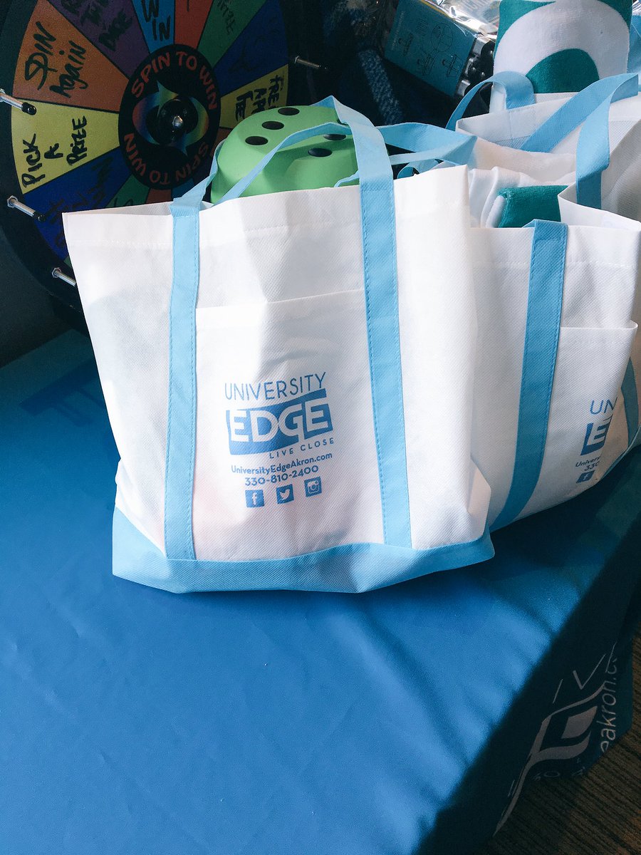 UEdgeAkron's tweet photo. Retweet to win a University Edge Summer bag including a Starbucks gift card! #EdgeEvents https://t.co/xQZFfMj2as