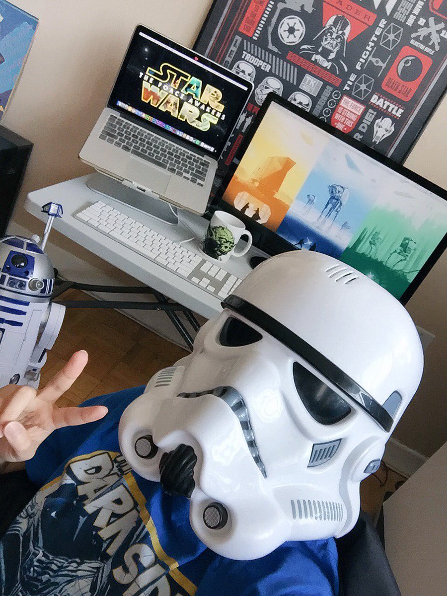 alycreate's tweet photo. #MayThe4thBeWithYou starting the day with a dose of @starwars https://t.co/jezVFw4K9h