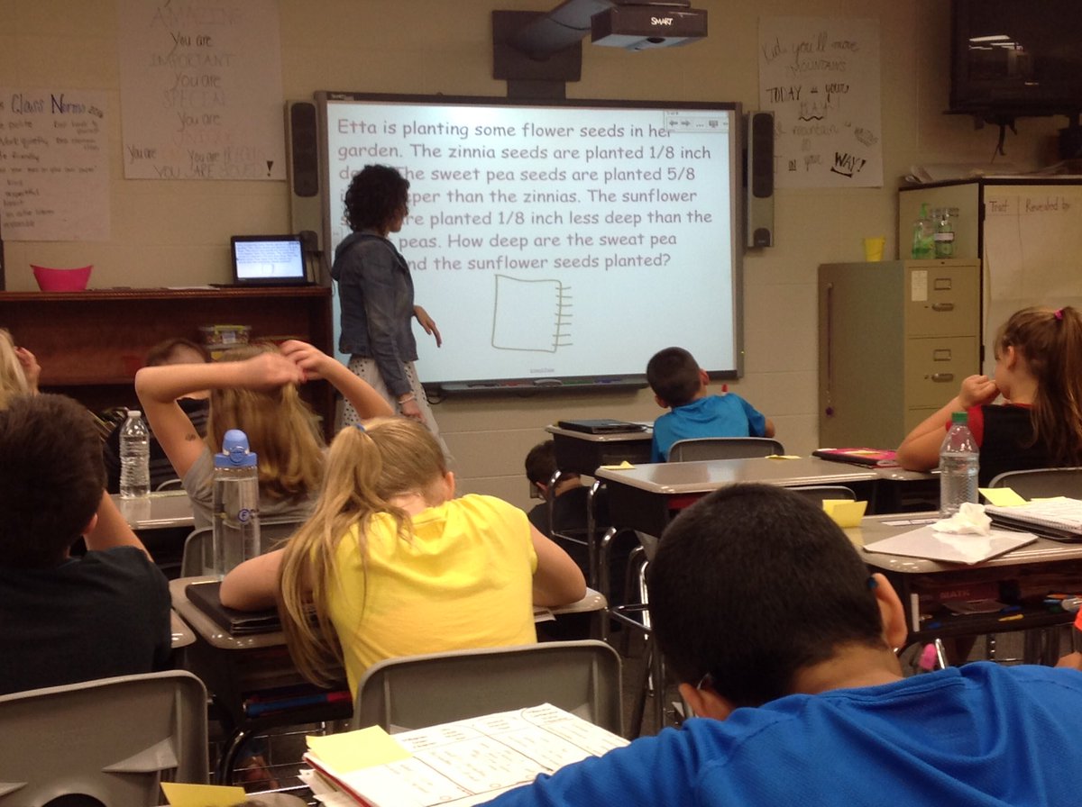 LadogaCanners's tweet photo. 4th Grade #Canners blossoming through #guidedmath instruction. #Differentiation at its finest! @JochimSarah #SMCSC https://t.co/oXMLitxLnZ