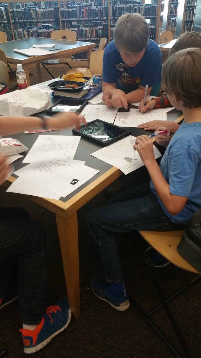 MichelleHaider1's tweet photo. Tech Tuesday meets Mystery Hangouts!! @LopezMSLibrary @LopezLead #neisditech https://t.co/ZD8gdt9KfJ