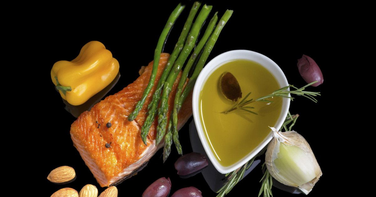 TheCut's tweet image. 12 amazing, totally real, not-at-all-made-up powers of the Mediterranean diet: thecut.io/26T1lLv