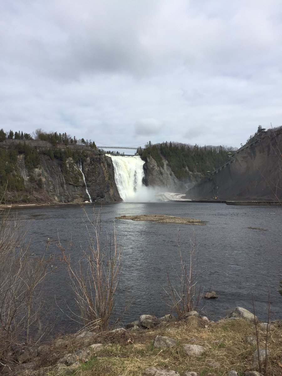osalvas's tweet photo. At the Montmorency waterfalls this morning! #lecolebilingue #vsblesrns #div2leb https://t.co/66hdO432fq