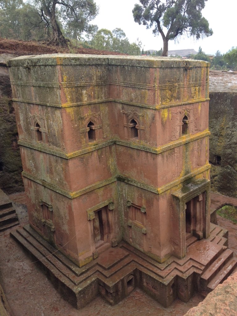 YaaminiK's tweet photo. I see now why the rock hewn churches of Lalibela are a must! #ktours #lalibela  @kensingtontours https://t.co/CHa1fCbfU6