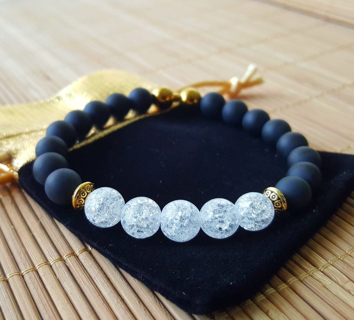 gemvius's tweet photo. Penta Cracked Crystal bracelets 😍 https://t.co/pUTFaOFvij