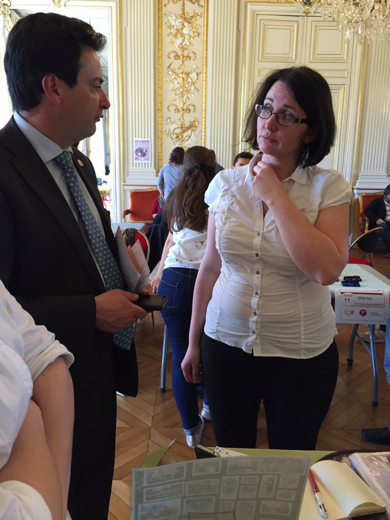 Bio_Sound's tweet photo. Nous présentons la mini entreprise au président EPA !  @epaidf @epafrance https://t.co/AI8aMgT6Qc