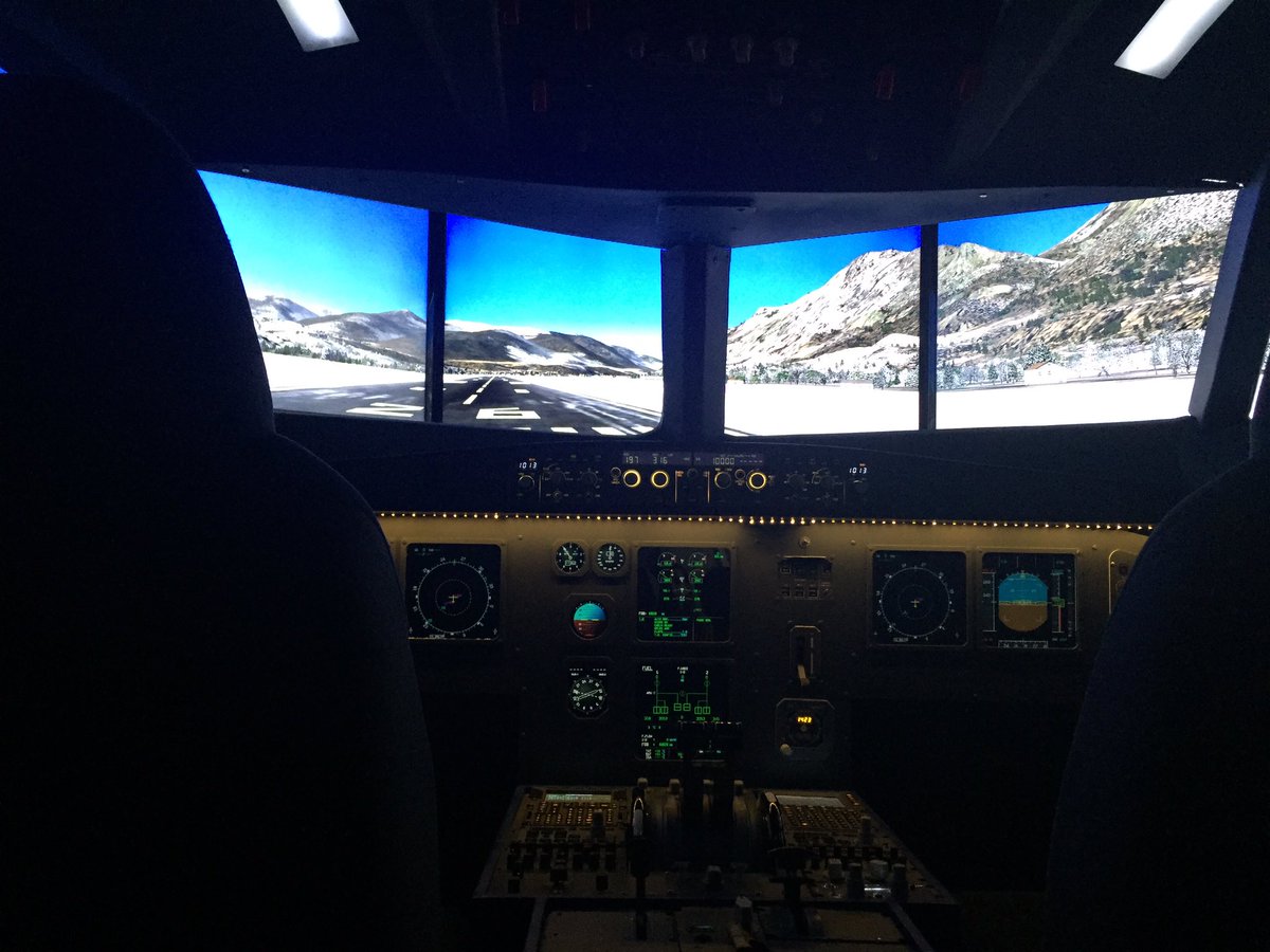 NurFuentes's tweet photo. Y el #simloc del #Airbus320 @SIM_agencia @LECU4Vientos. Un clásico! https://t.co/W1jFG7ZeWU