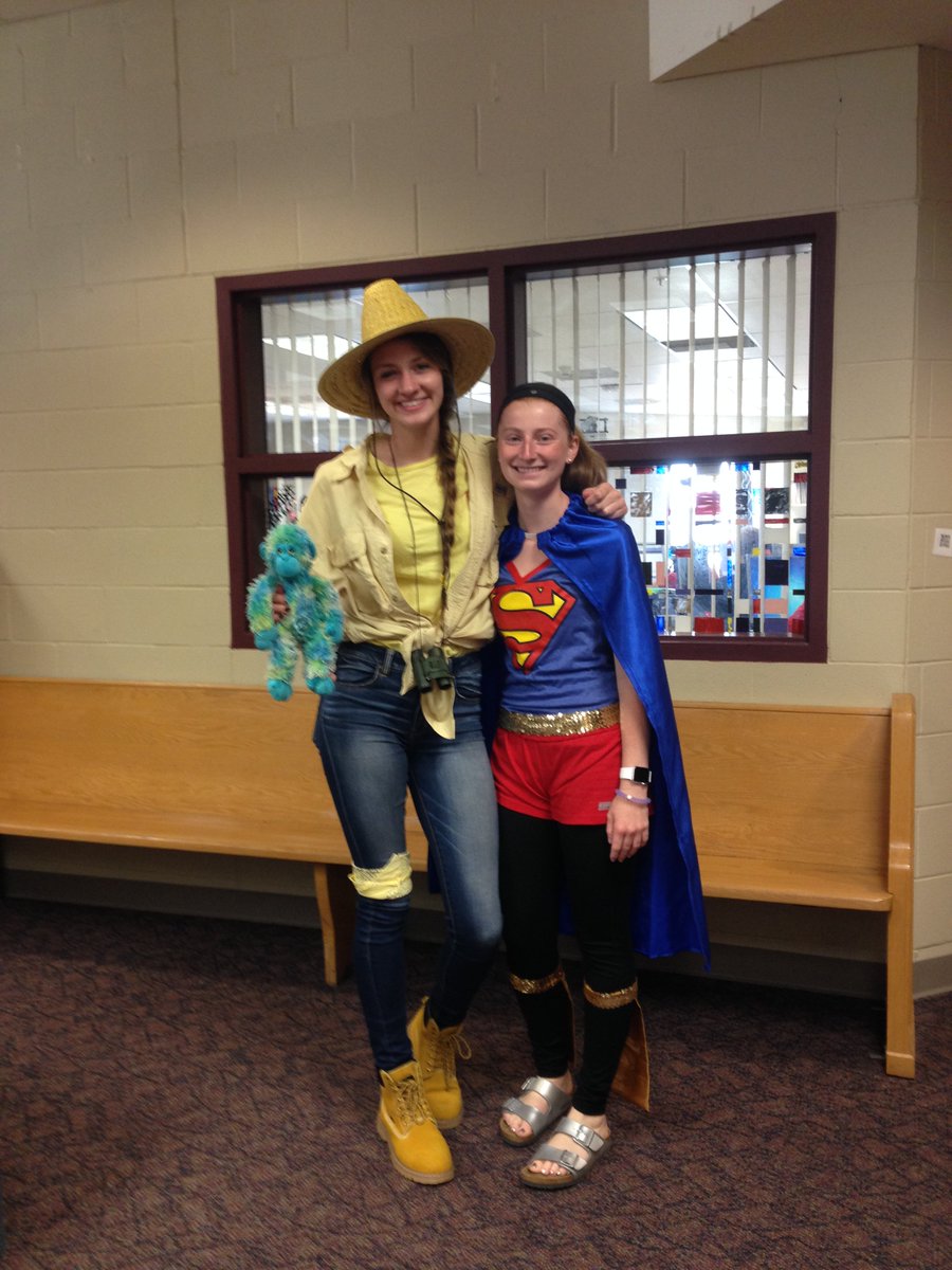 DeaconsRead's tweet photo. Character Day in the library! #SpringWeek #JP2Story #JP2Family https://t.co/ashpuiyUXm