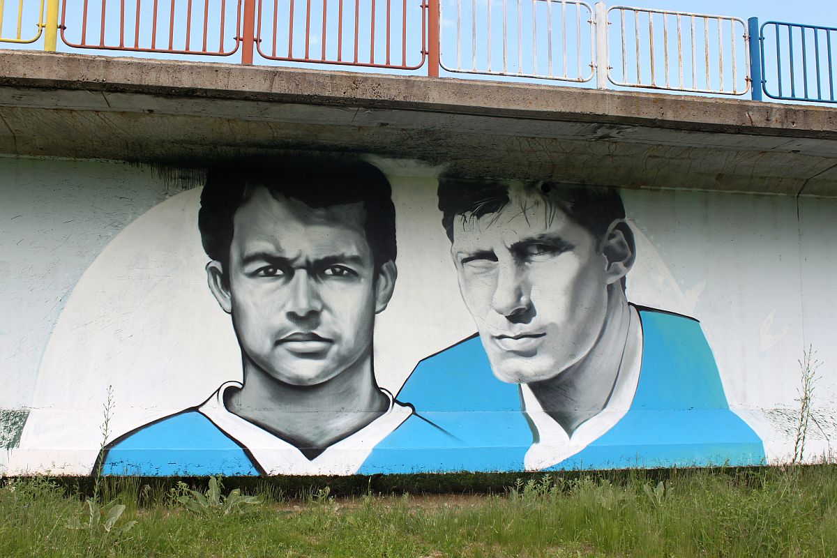 A Halftime Report tweet media