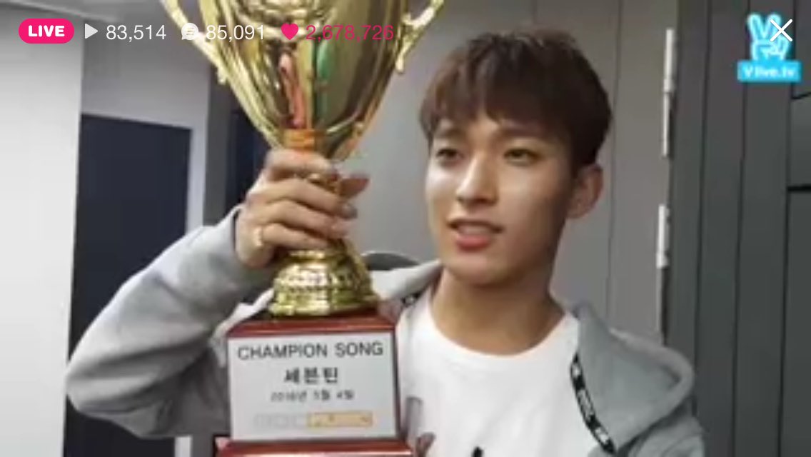 BB_7_s2's tweet photo. #Seventeen1stWin 
사랑해요~♡ https://t.co/jhlt06keks
