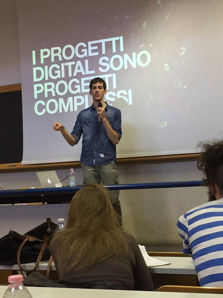 UniFerpiPadova's tweet photo. Fondamentali sono i ruoli di coordinamento; il #projectmanager si assume la responsabilità del risultato #IVP2016 https://t.co/svx7pWpQGy