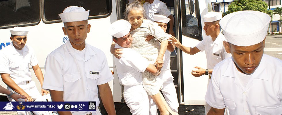 armada_ecuador's tweet photo. Los líderes son aquellos individuos que hacen lo que los fracasados no están dispuestos..., https://t.co/mtIUnmJ8RW https://t.co/1cNEuDH1op