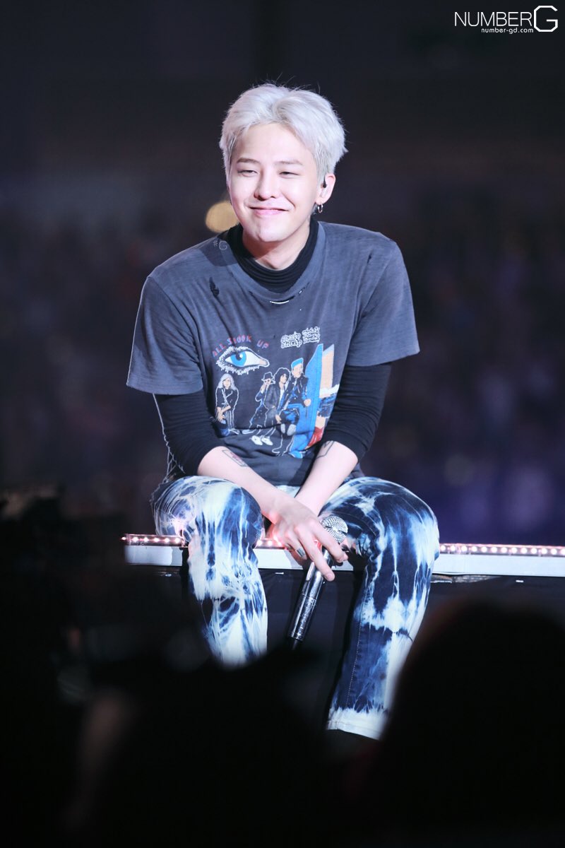 Number_GGG's tweet photo. 사랑둥이 😁😊 💕💕 
#GD 160501 

GN⭐️ https://t.co/geZvrJKysq