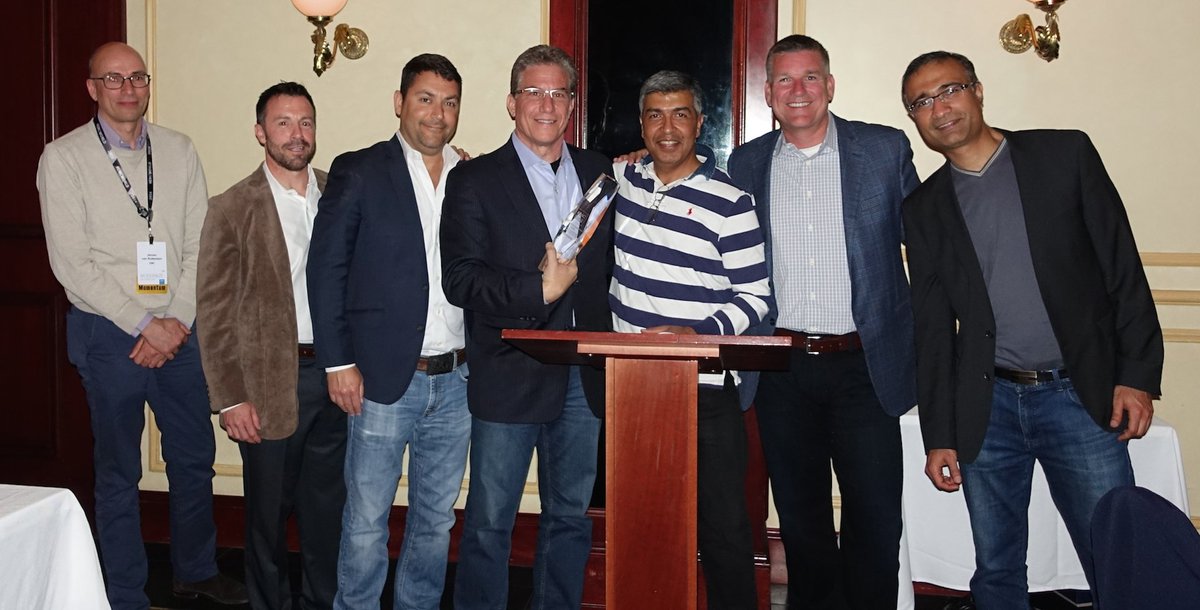 ktinalumsden's tweet photo. Congrats to team @ReveilleSoftwre winning the prestigious EMC President’s Award for Cust Sat  #MMTM16 #EMCPartners https://t.co/Hvt9Srwcuo