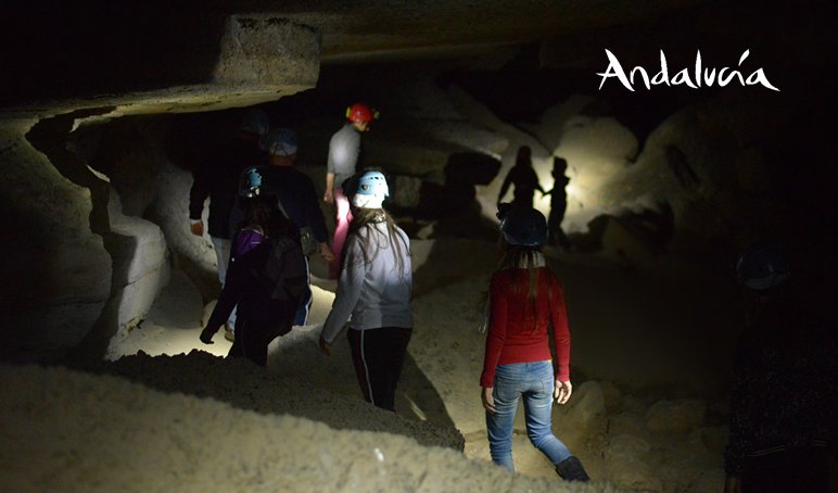 viveandalucia's tweet photo. Amazing caving #family tour through the Sorbas caves! https://t.co/jpbrjbWEip #Almería https://t.co/qyCT4HfEmE