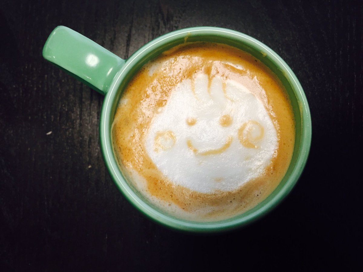 Yuki プロデューサー 赤ちゃんラテアート 自宅カフェ うちカフェ ラテアート コーヒー ほっと