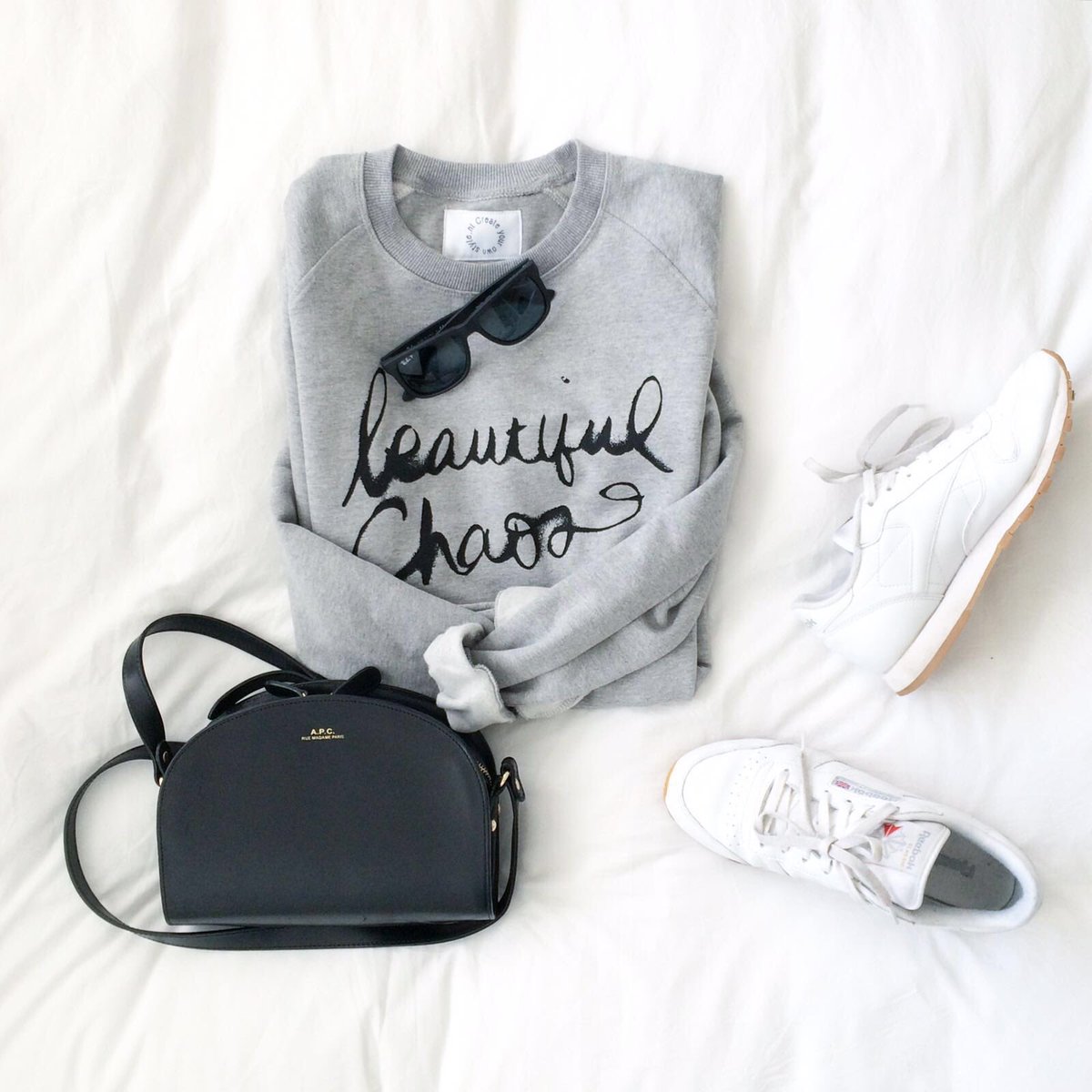 Beautiful Chaos ✔️✔️
#cyosbyrachel #citytrip #cph #denmark #beautifulchaos #sweaterweather #graffiti #art #fashion