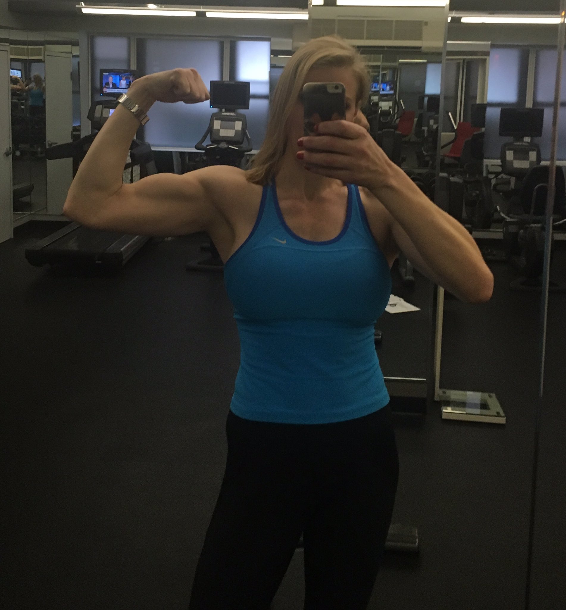 6'5” Amazon Goddess Severa on X: Good morning muscle #GoddessSevera  t.coXeTk57h8x2  X