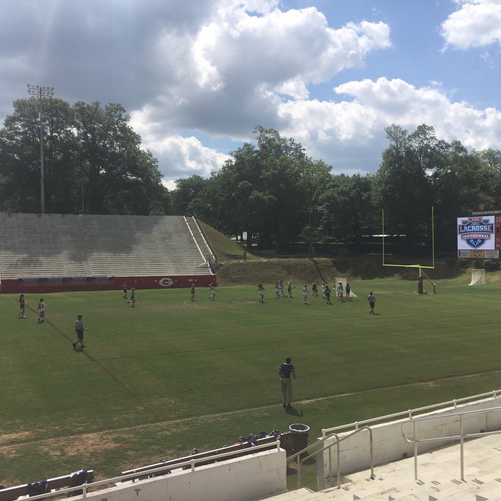 CC_ResLife's tweet image. Cheering on the Lacrosse team at the NAIA Invitational. Go Koalas! #CCofSC @GoKoalas