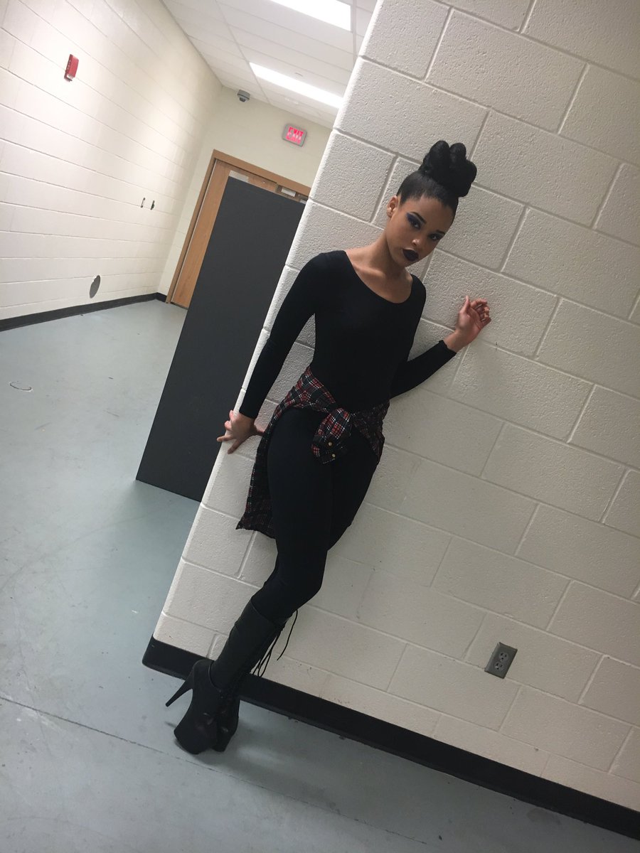 dollfaceisis's tweet image. #FUSIONMODELS #OHHS ✨