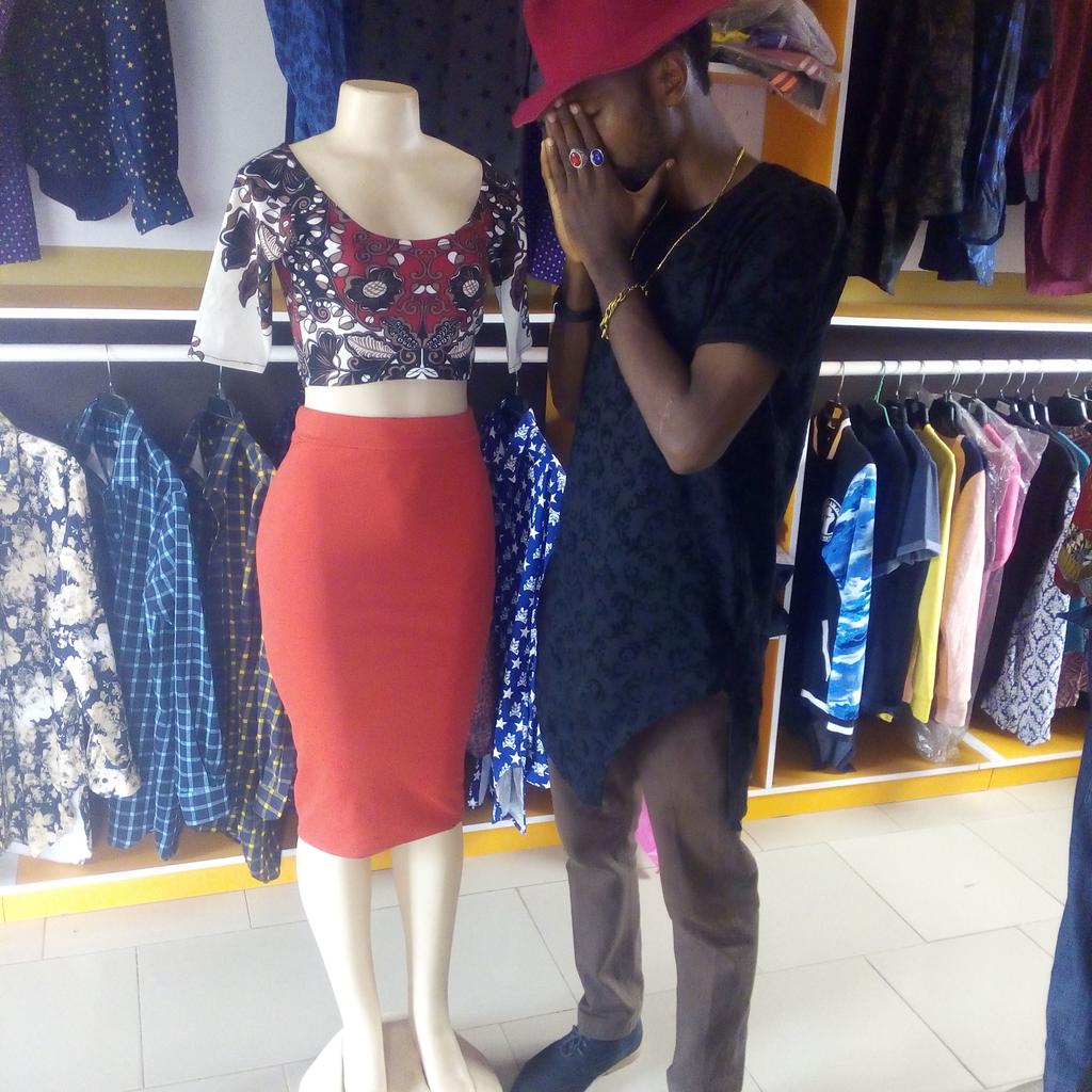 philcrossfire1's tweet photo. I am The Philcross # stylist # wardrobe manager #wizkidayo number one fan # fashionista #bespoke fashion # https://t.co/H6pnXxiaAm