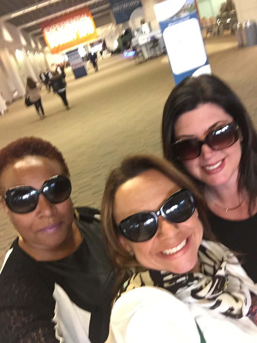 Moninyc's tweet image. #EMSLive