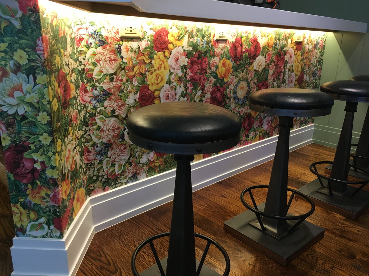 CoevalStudio's tweet photo. This new uptown hot spot scheduled to open next week! #restaurantdesign #loungedesign #uptowndallas #coevalstudio https://t.co/PvcSQTNgGD