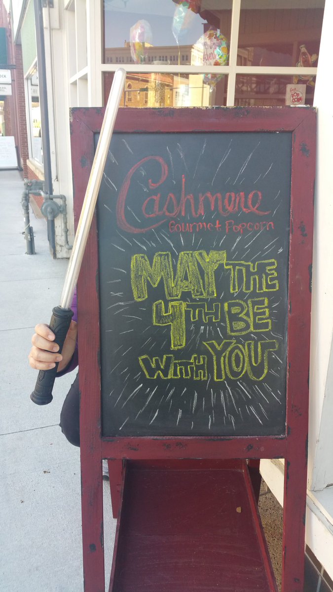 CashmerePopcorn's tweet photo. Sense of humor #cashmerepopcorn https://t.co/qOvNjVjSVm