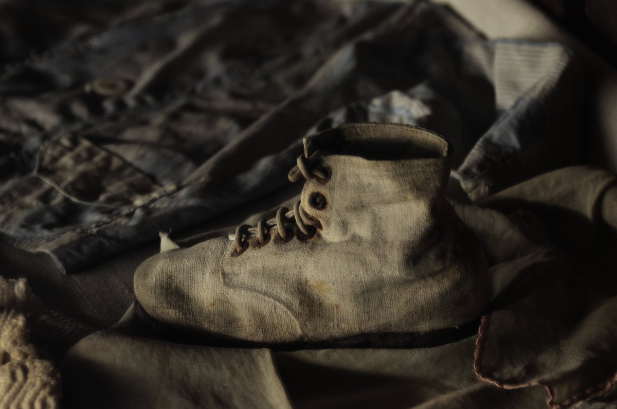 AuschwitzMuseum's tweet image. To remember is to confront our idea of mankind with the remains of #Auschwitz. We should never forget. #YomHashoah