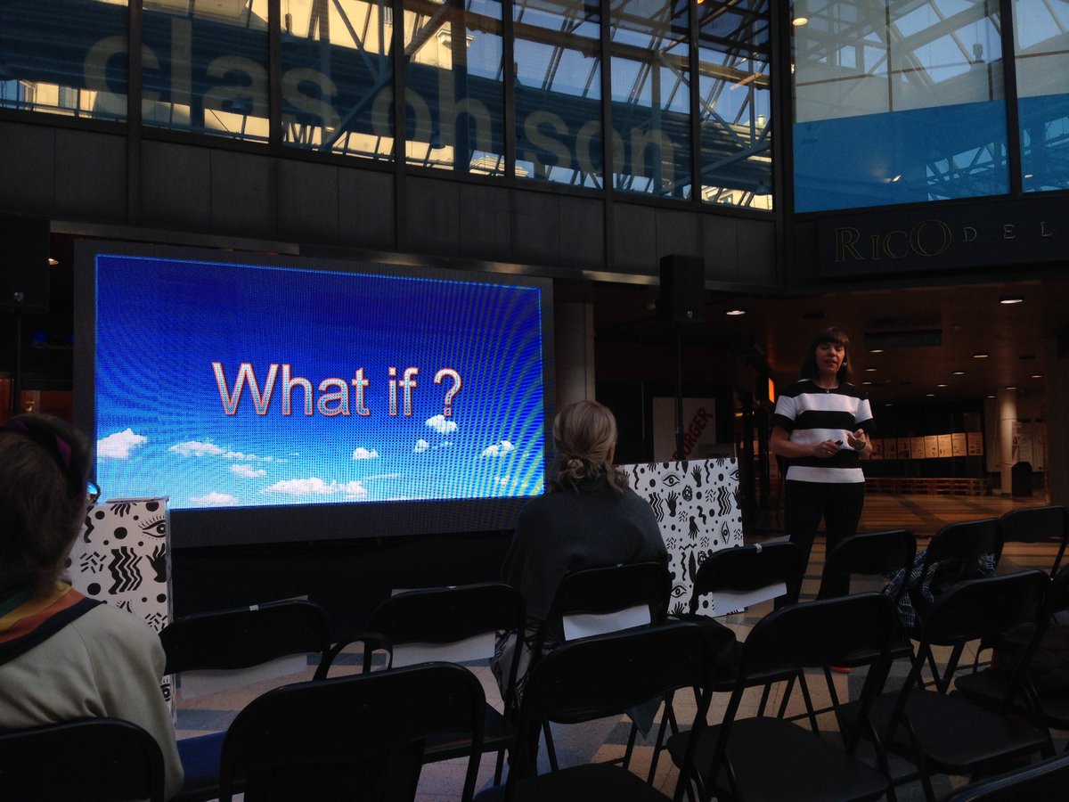 TurkuDesign's tweet image. Mitäpä jos? Tuija Seipell herättelee  yleisöä. #turkudesignfestival #kokemusonkuudesaisti #tdf2016