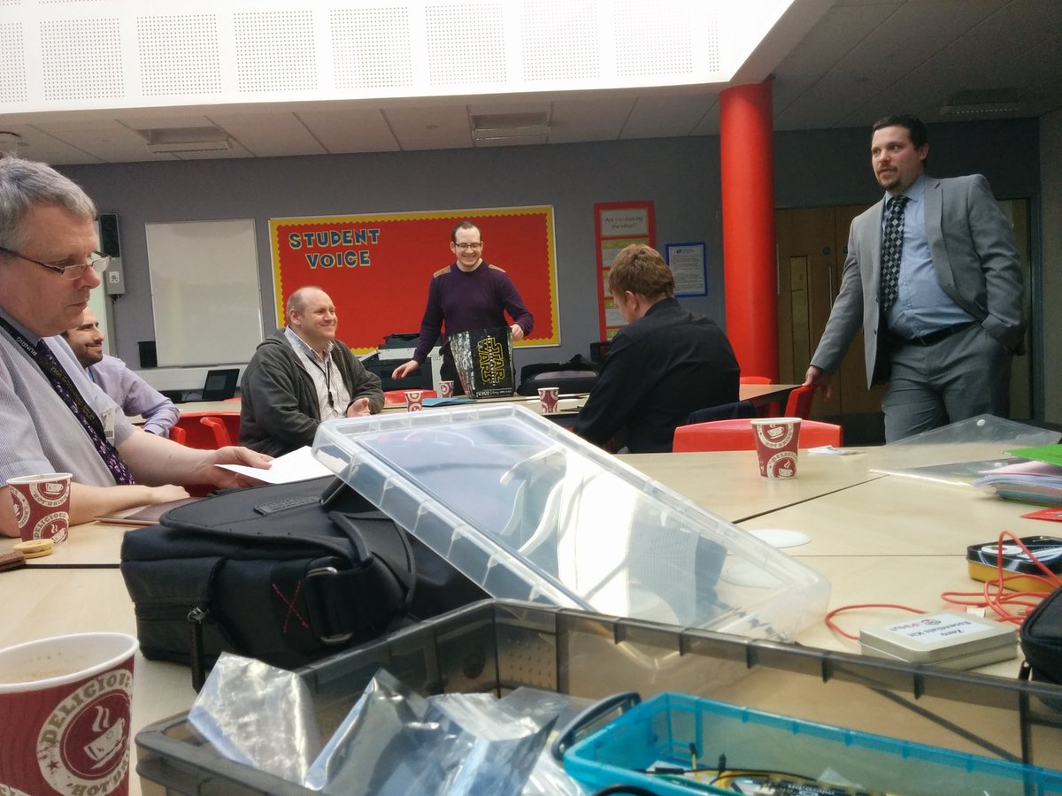 MSMICT's tweet photo. It's a BBC Micro:Bit Hackathon today at swallow hill community college. Thanks to nick field from @RoundhaySchool https://t.co/GdYB4uWC8P