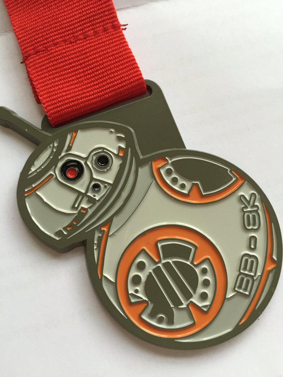 interunner's tweet image. #starwarsday only 10 entries left for our BB-8k virtual race sign up at interunner.com