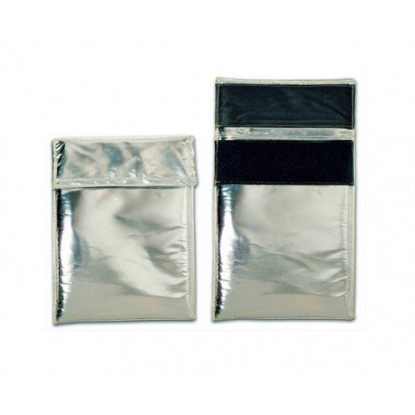 Safes_Postboxes's tweet image. The Blazepak Fire Wallet offers outstanding protection for A4 Documents #firewallet safes.co.uk/blazepak-fire-…