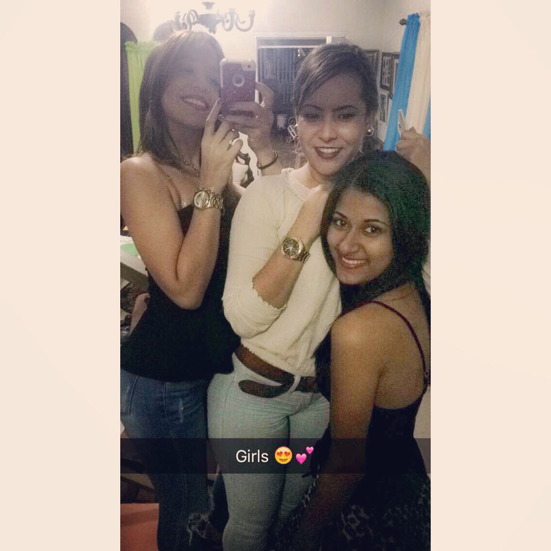 limaduran__'s tweet photo. #MyGirls #Sisters 👭💕 @KSthell #GeraldineFrias ❤️ https://t.co/gqp6L5ZIKo