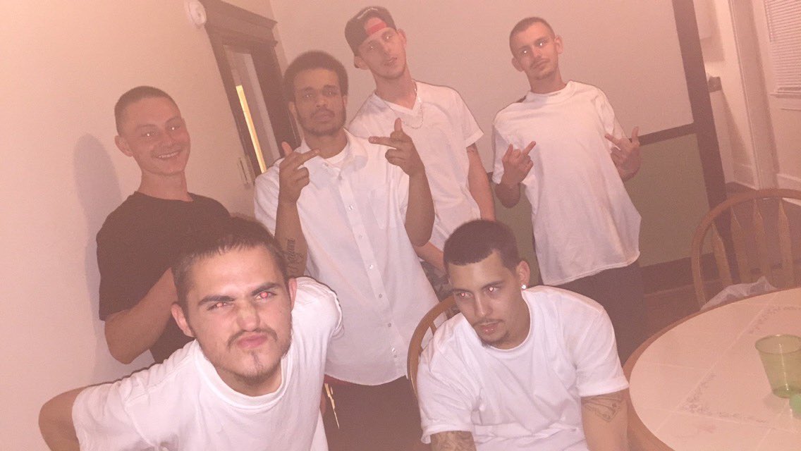 LilTre40's tweet photo. My dawgs. 💯⛽️💉 https://t.co/01s9TihO3a