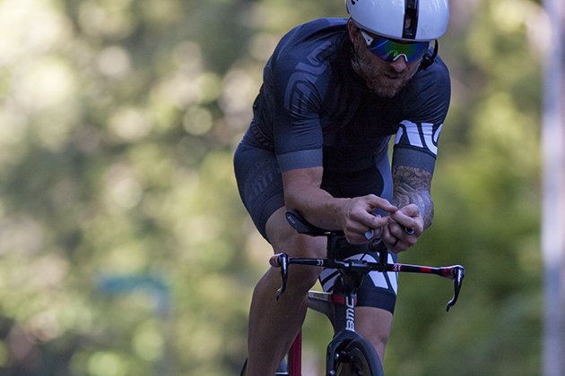 SI_Edge's tweet photo. One man's quest to complete 21 triathlons in 21 days in 14 states @thetriumphproj #whywetri
https://t.co/W0GtOjYMfl https://t.co/u5aPBTjL61