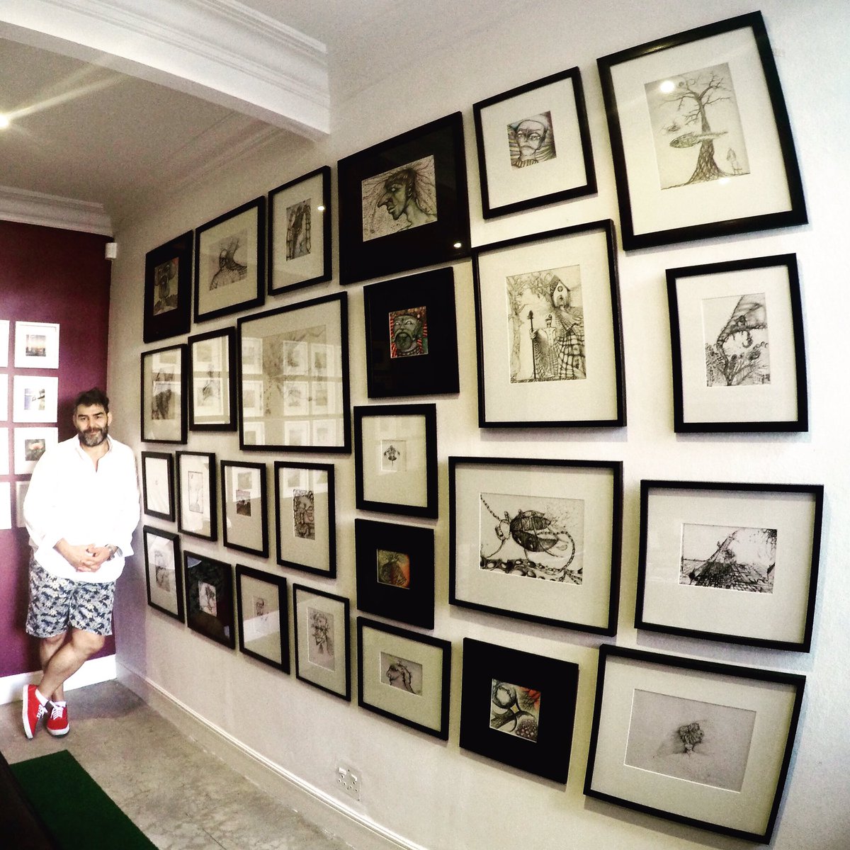 frank51917824's tweet photo. Come and see my beautiful art @BacononBree all ready for #firstthursdaysCT #capetown #capetownart #fineartdrawings https://t.co/Ftd2aJd4En