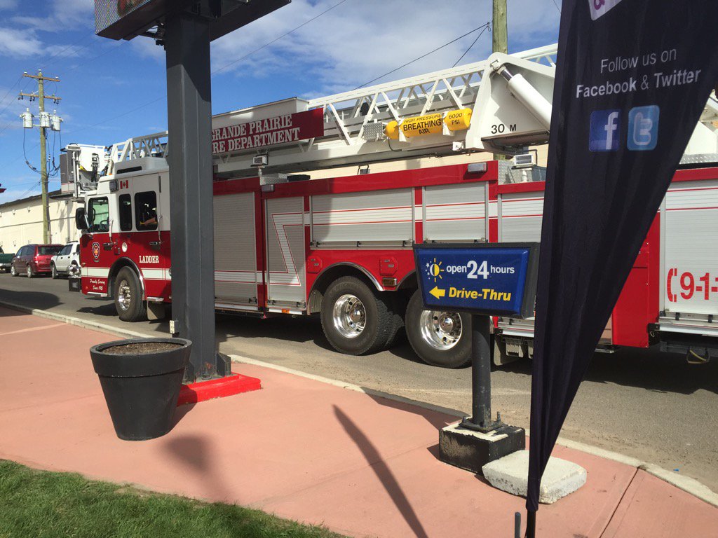 DaleBond9's tweet photo. Bring the kids down for #McHappyDay and check out the #GPAB fire truck. @RMHCNA @DurdaMegan @ROCK977 https://t.co/oNRa371MI0