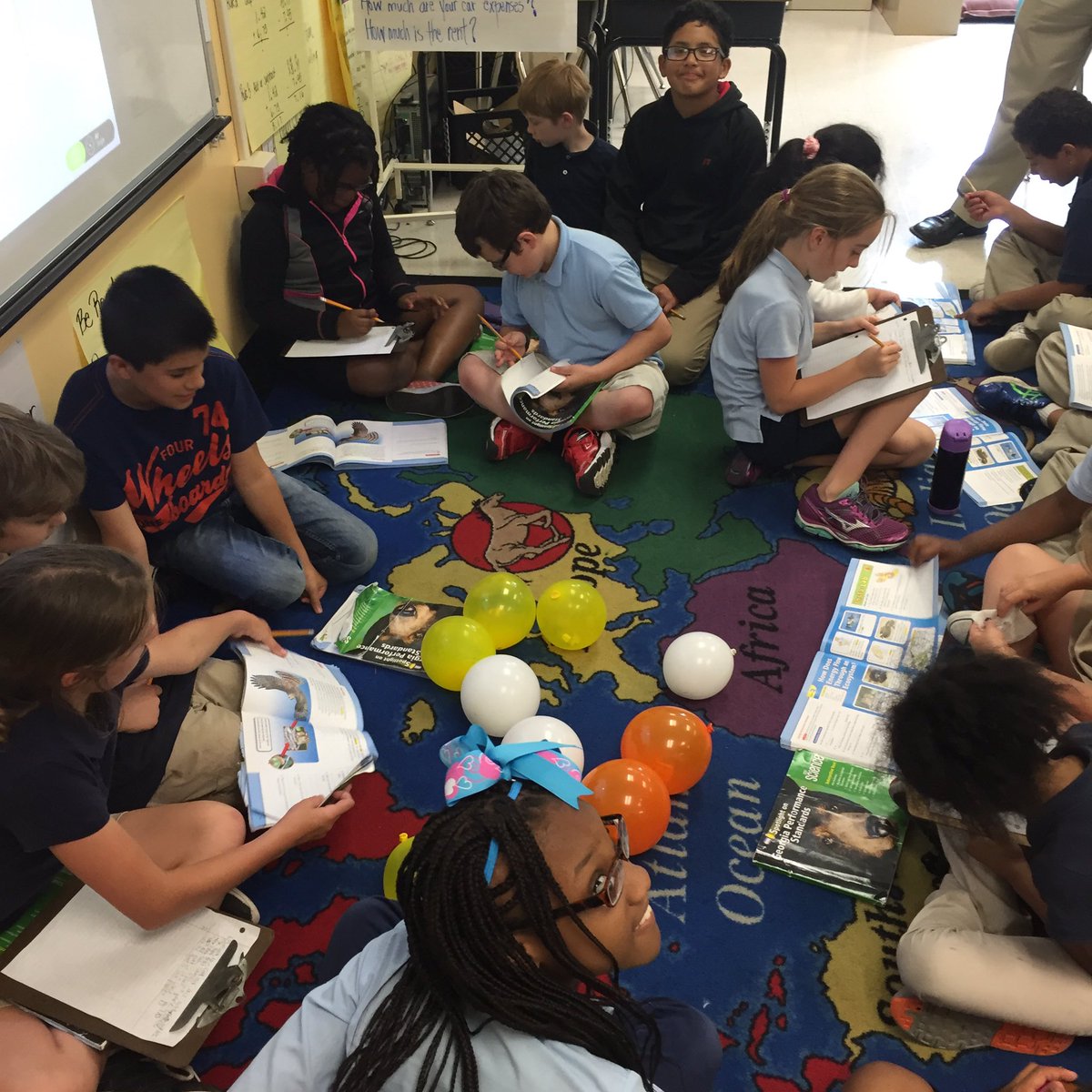mcarldscs's tweet photo. Popping for knowledge 🎈 shout out to @kimwood4353 for the idea! https://t.co/tiFfMp1O1H