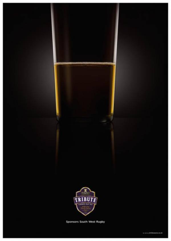 Anuncio de rugby y cerveza. Probablemente el mejor que he visto. Sencillo y elegante. Fotón  <a href="/MiguelMorenatti/">Miguel Morenatti</a>