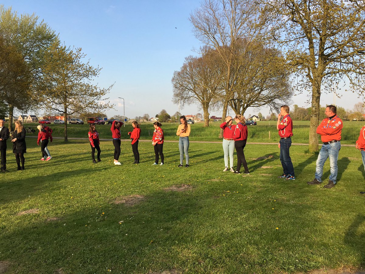 Scouting en <a href="/MVEmergo/">MV Emergo Castricum</a> <a href="/backumbrass/">Backum Brass</a> stellen zich op voor de herdenking #4mei