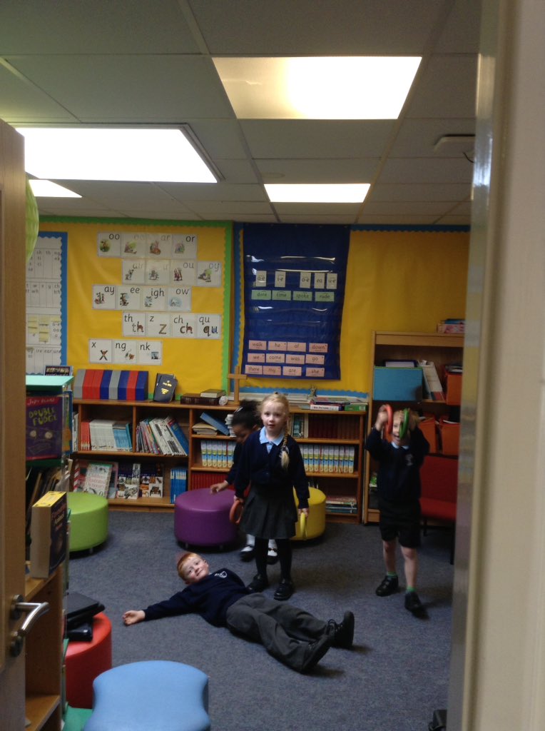 We had a visit from Coco the clown today! 😯 He took us on a clown challenge hunt! 🎪 😄🌟 haha what a great day!