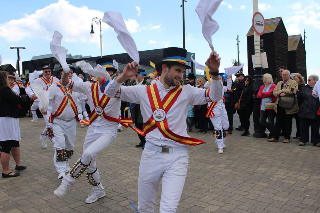 Had a great time at #HastingsJack dancing with <a href="/ClausentumM/">Clausentum Morris</a> <a href="/MadJacksMorris/">Mad Jack's Morris</a> &amp; <a href="/KingJohnsMorris/">King John's Morris</a> #MorrisHour
