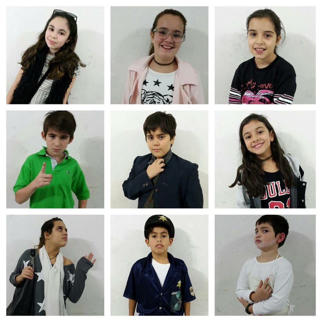martinezjuaniok's tweet photo. Hay equipo ! #teatro #amo #grupeteloco #profe10 https://t.co/M6hmIGjs8i