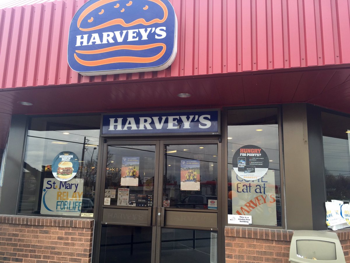 StMaryCHSRelay's tweet photo. Come on down to Harvey's to get a burger and support Relay For Life🎊🎉 https://t.co/O1xmUGgSKE