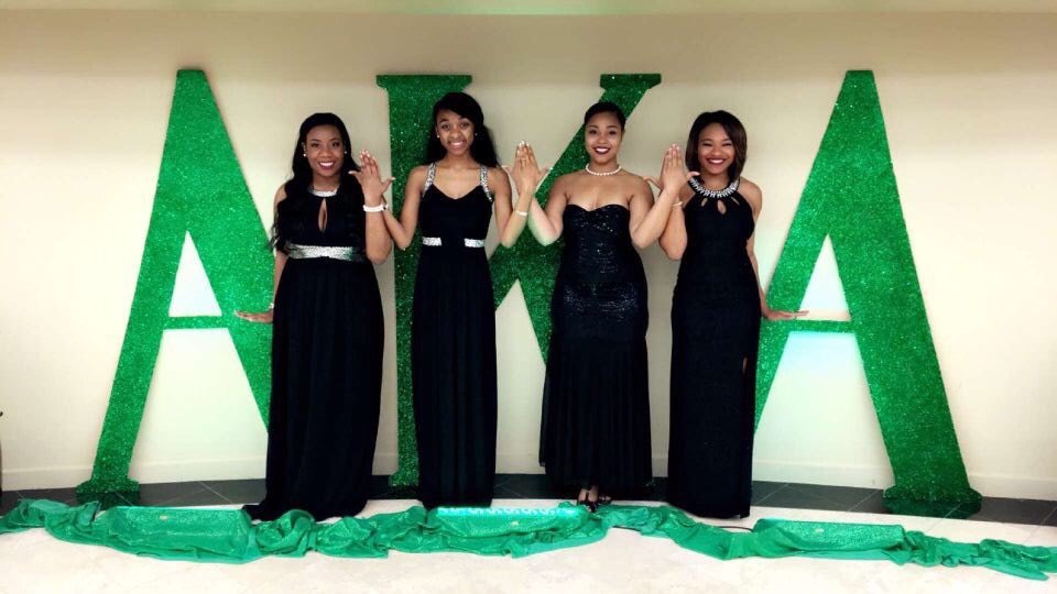 bonkersbeonkers's tweet photo. Little Rock showed us a good time 💕💚 #scrc2016 https://t.co/KAVMWtYYLq