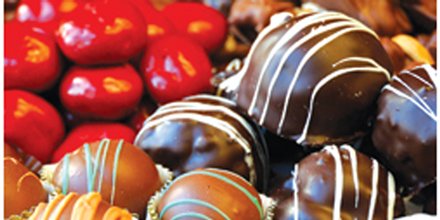 VisitTopeka's tweet photo. Where to take a chocolate tour? Take a chocolate tour @hhchocolate! #TopCityLove #Where2Wednesday #chocolatelover https://t.co/1LX2yVjyL1