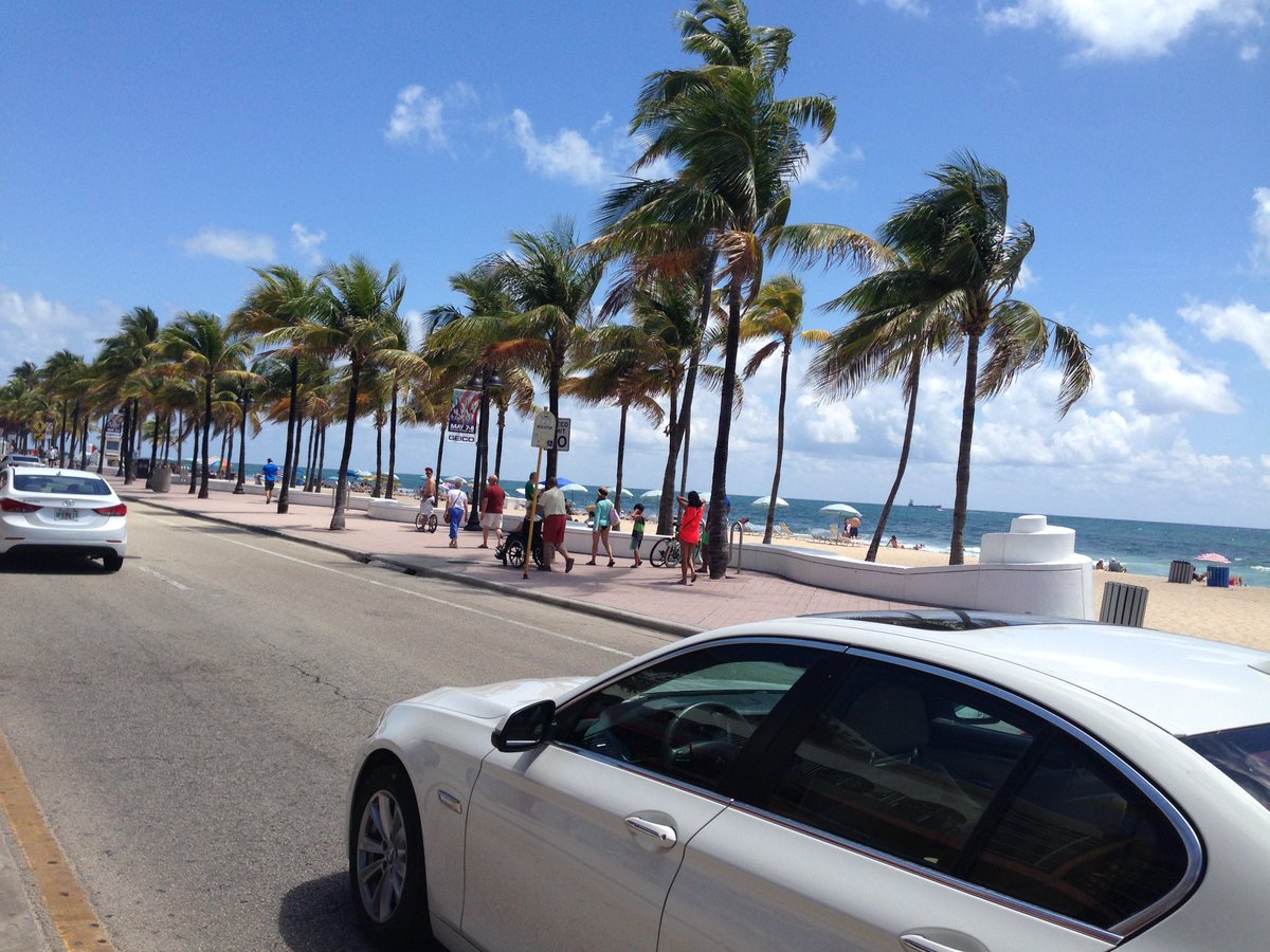 Carmela_CC's tweet photo. #Ms305 #ImInMiamiBitch #FortLauderdaleBeach #MiamiBeach #Miami ✌🏼️🌮☀️ https://t.co/paTsMGS1y7