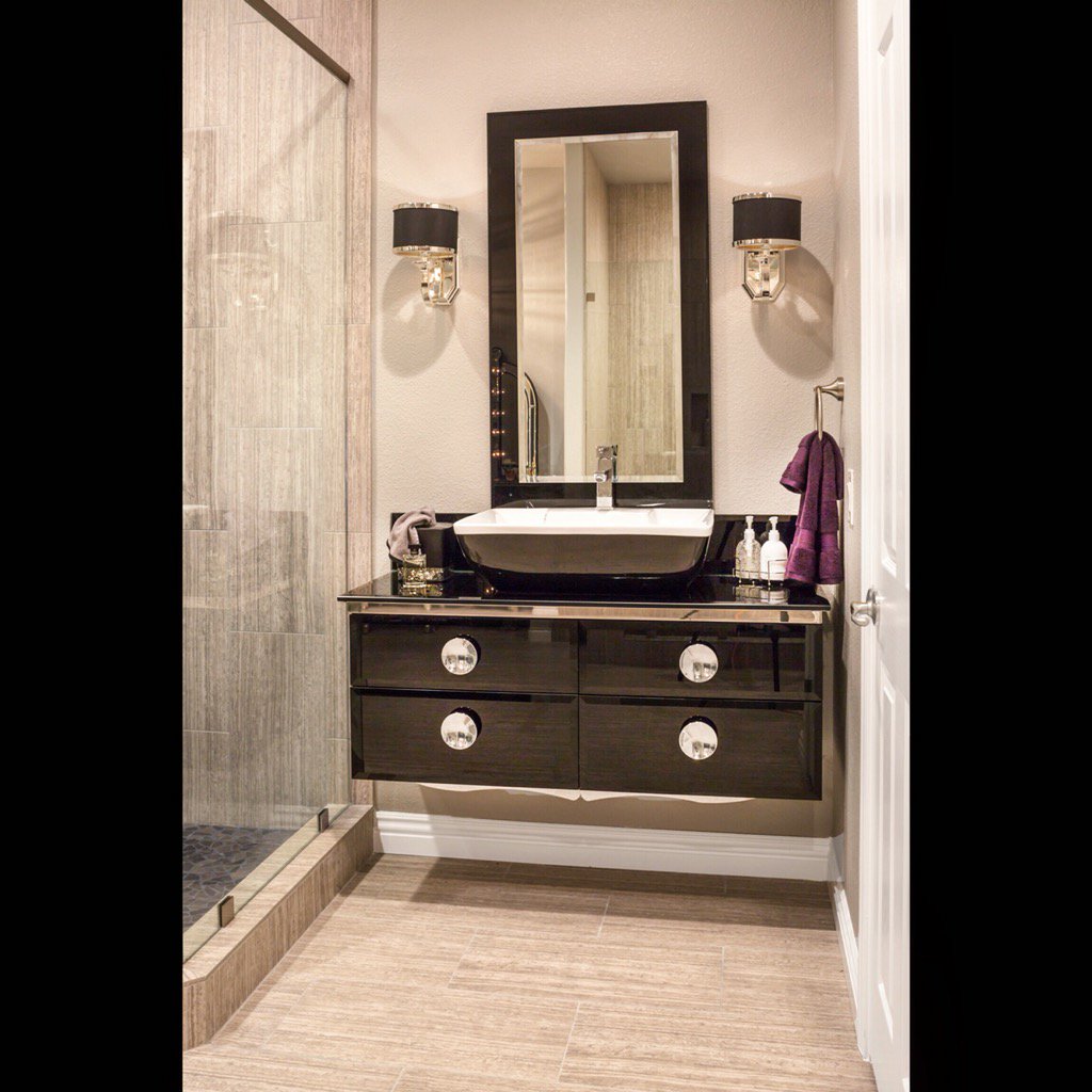 RoomResolution's tweet image. We find the gentleman&apos;s side of this master bath fitting for today...
#maythefourthbewithyou #vegasdesign  #starwars