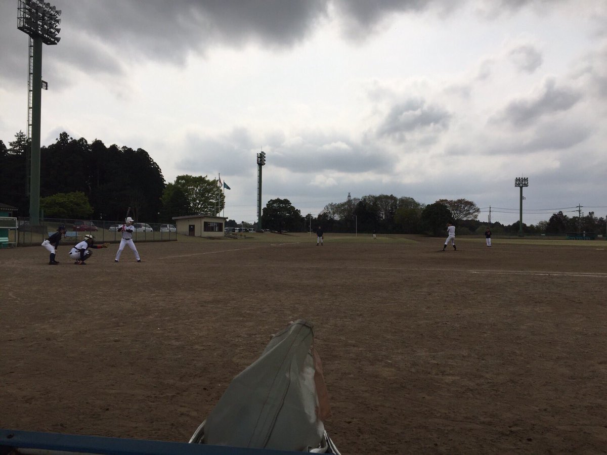 janeeeeeess's tweet photo. Twitter荒らしてすいません。
こんな愉快な仲間達です！
ただ一生懸命週1で練習しています。
本当に野球が好きな人達です！
もしよければ連絡試合やるチームを探しています！
よろしくお願いします。 https://t.co/V0fn0fTtv8