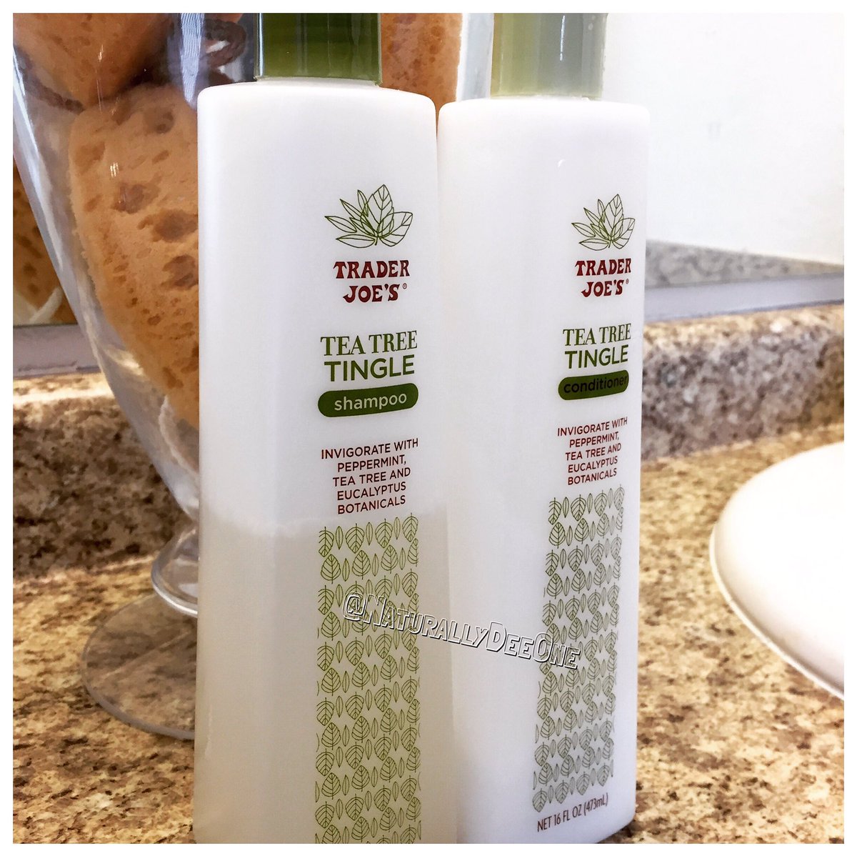 NaturallyDeeOne's tweet photo. I use #traderjoe #teatreetingle on my #naturalhair.
#crueltyfree #organic #shampoo #conditioner #whatvegansuse #hair https://t.co/JWDQXfBDer